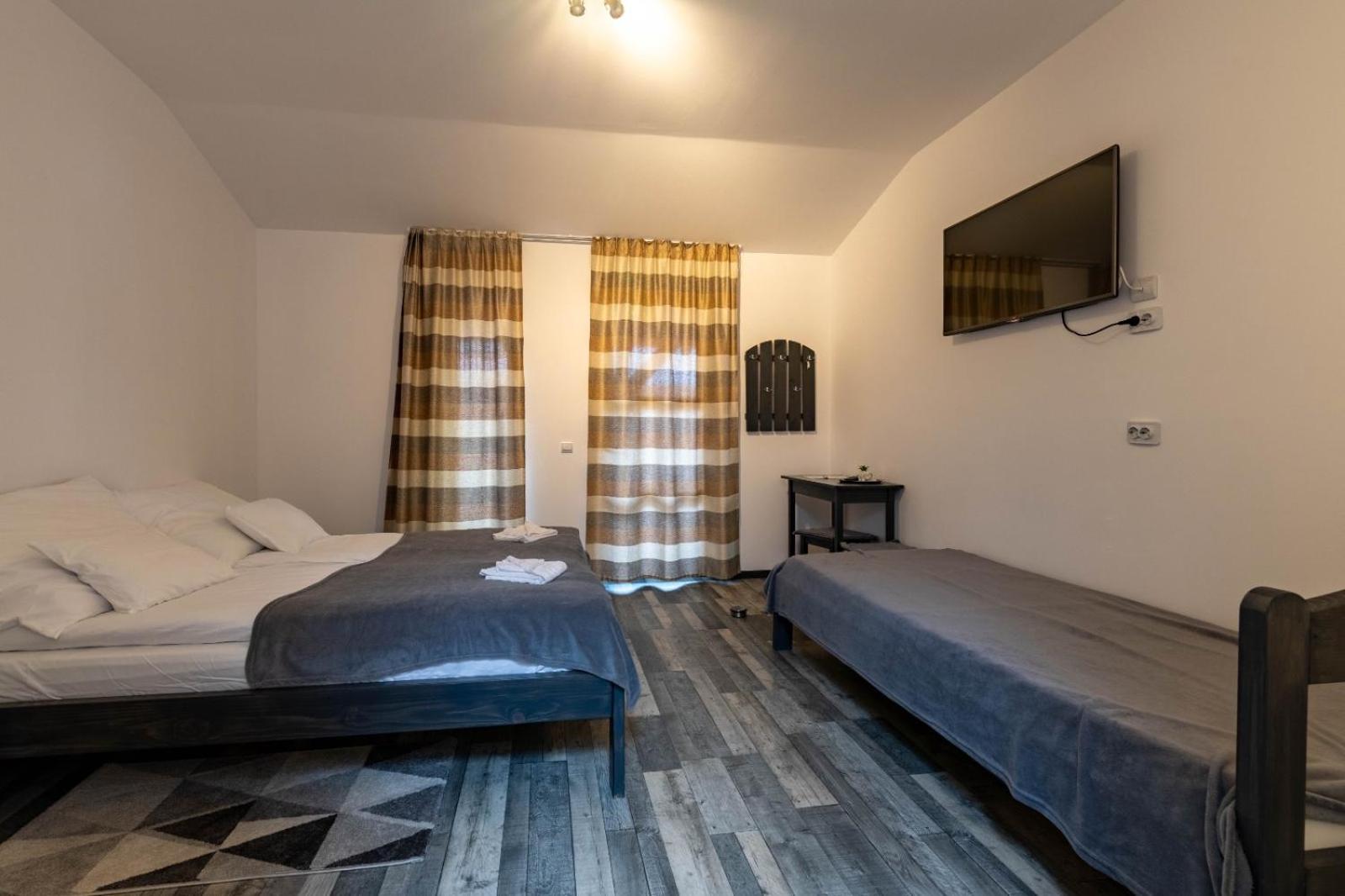 Happy Nest Hotel Luna de Sus  Ngoại thất bức ảnh